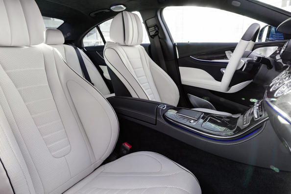 Berlina coupé a trazione integrale Mercedes-Benz Classe CLS Foto 9