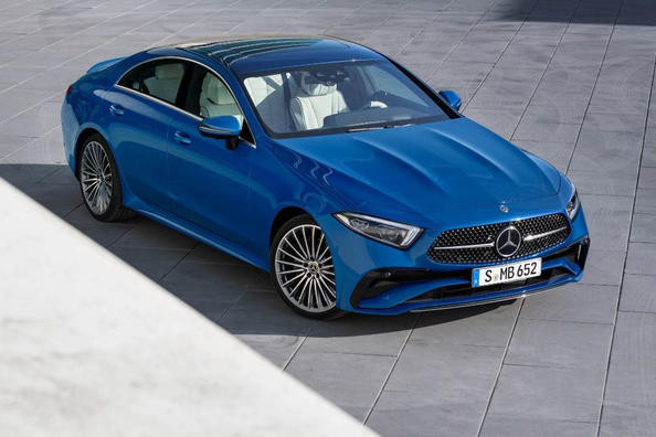 Berlina coupé a trazione integrale Mercedes-Benz Classe CLS Foto 1