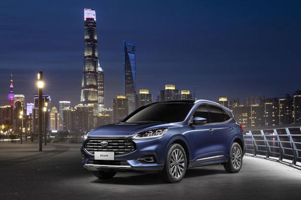 Recensione della quarta generazione del crossover Ford Escape