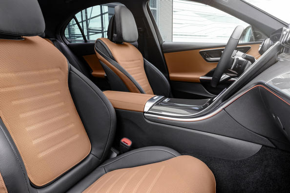 La nuova generazione della berlina Mercedes-Benz Classe C Foto 7