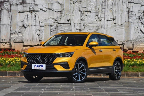 Recensione del crossover compatto FAW Bestune T77
