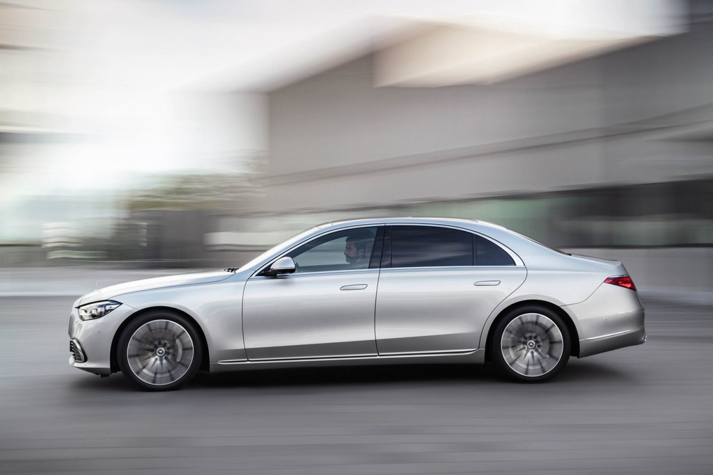 La nuova generazione della berlina premium Mercedes-Benz Classe S