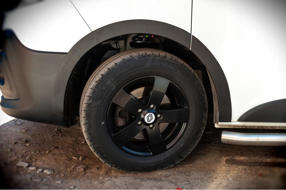 Opel Vivaro 2015-2019 Allargatori passaruota (6 pz, neri, ABS) Image