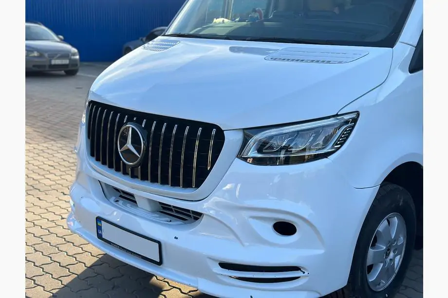 Mercedes Sprinter W907/W910 2018- Griglia Anteriore Panamericana GT Cromo Premium V1 Image