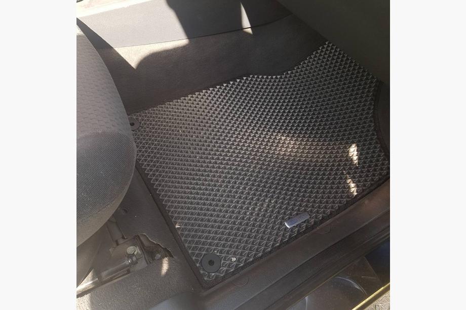 Ford Galaxy 1995-2006 Tappetini EVA (2 file, neri) Image