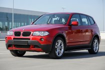 BMW X3 E83 2003-2010 Pedane Laterali Maya Red (2 pz, Alluminio) foto 1