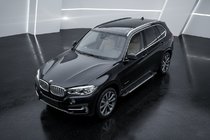 BMW X5 F15 2013-2018 Pedane Laterali RedLine (2 pz, Alluminio) foto 1