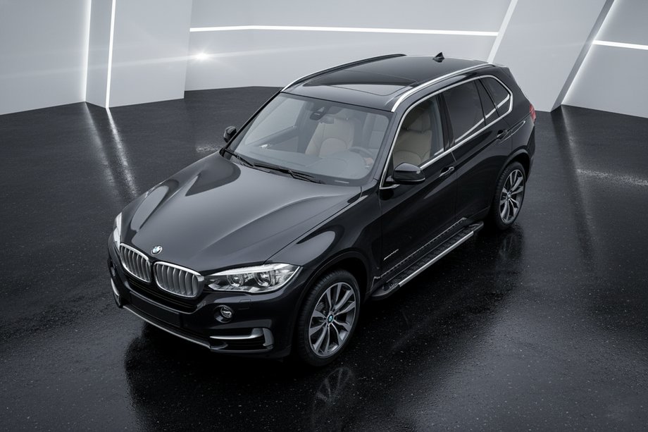 BMW X5 F15 2013-2018 Pedane Laterali RedLine (2 pz, Alluminio) Image