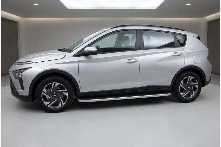 Hyundai Bayon 2021- Pedane Laterali Tayga Grey (2 pz, Alluminio) Foto 2