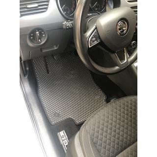 Tappetini EVA (neri) Skoda Octavia III A7 2013-2019 foto 2