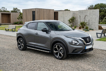 Nissan Juke 2020- Pedane Laterali BlackLine (2 pz, Alluminio) foto 1
