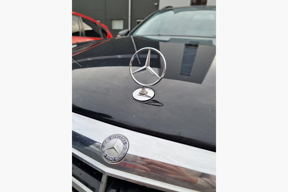 Mercedes E-class W211 2002-2009 Emblema Bersaglio (senza scritta) Foto 6