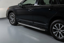 Subaru Outback 2014-2019 Pedane Laterali BlackLine (2 pz, Alluminio) foto 1