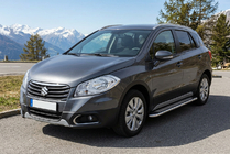 Suzuki SX4 S-Cross 2013-2016 Pedane Laterali Maydos V2 (2 pz, Alluminio e Acciaio Inox) foto 1
