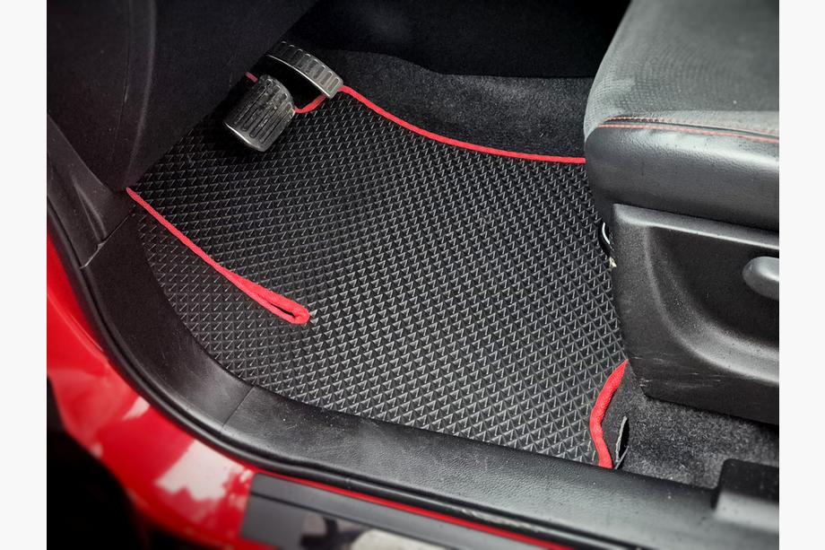 Suzuki Vitara 2015- Tappetini EVA V1 (neri) Image