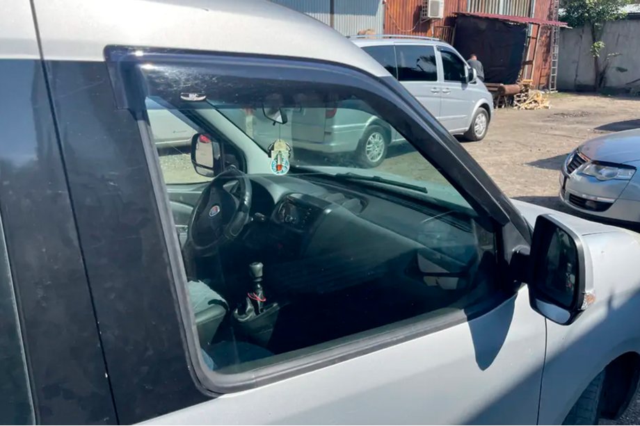 Opel Combo 2012-2018 Deflettori Finestrini (2 pz, HIC) Image