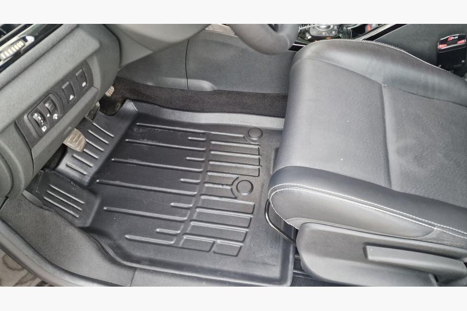 Renault Megane III 2009-2016 Tappetini in gomma Stingray 3D (5 pz, poliuretano) Image