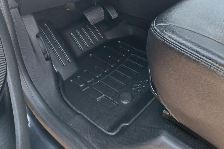 Renault Zoe 2019- Tappetini in Gomma Stingray 3D Image