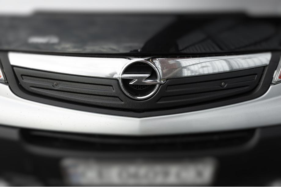 Opel Vivaro 2001–2015 Copertura invernale griglia 2007-2015 (V2, superiore) Opaco Foto 3