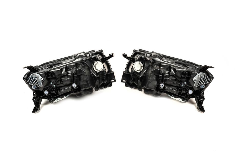 Toyota Land Cruiser 200 2007-2021 Kit restyling per LC 300 High-Line (V1) Foto 8