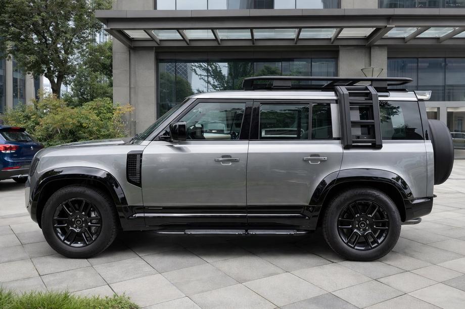 Land Rover Defender 2019- Allargatori parafanghi (Bushwacker), 6 pz, nero lucido Image
