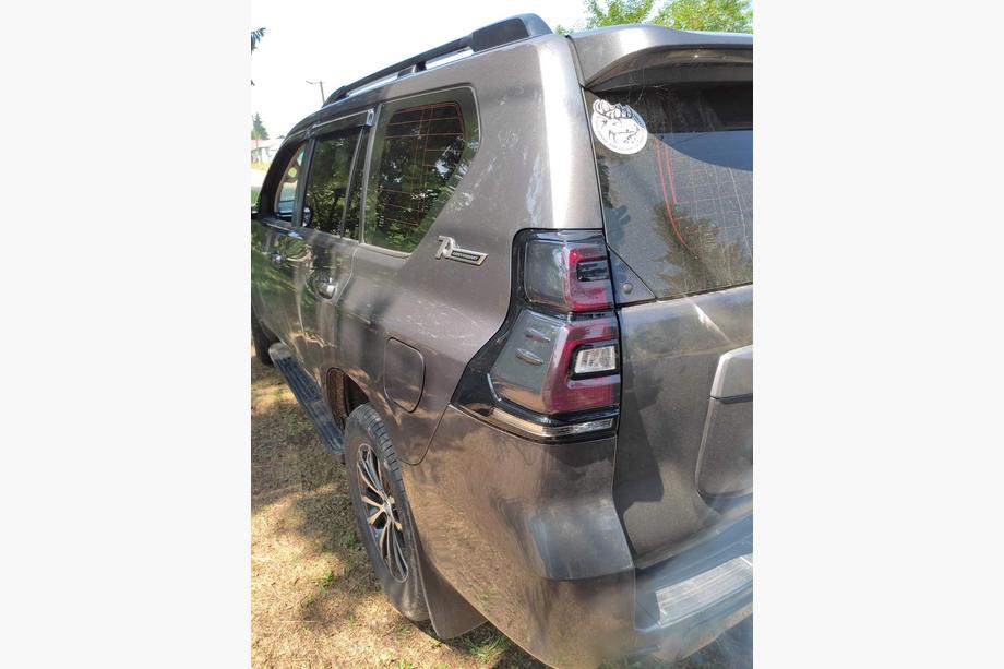 Toyota Land Cruiser Prado 150 2009-2023 Fanali Posteriori BlackEdition V2 (2017+, Set 2 pezzi) Foto 7