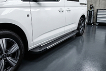 Volkswagen Caddy 2020- Pedane Laterali RedLine (2 pz, Alluminio) foto 1