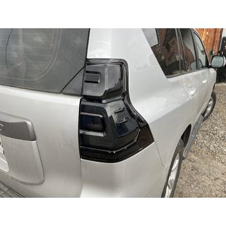 Fanali posteriori BlackEdition V3 (2017+, Set 2 pezzi) Toyota Land Cruiser Prado 150 2009-2023 foto 1