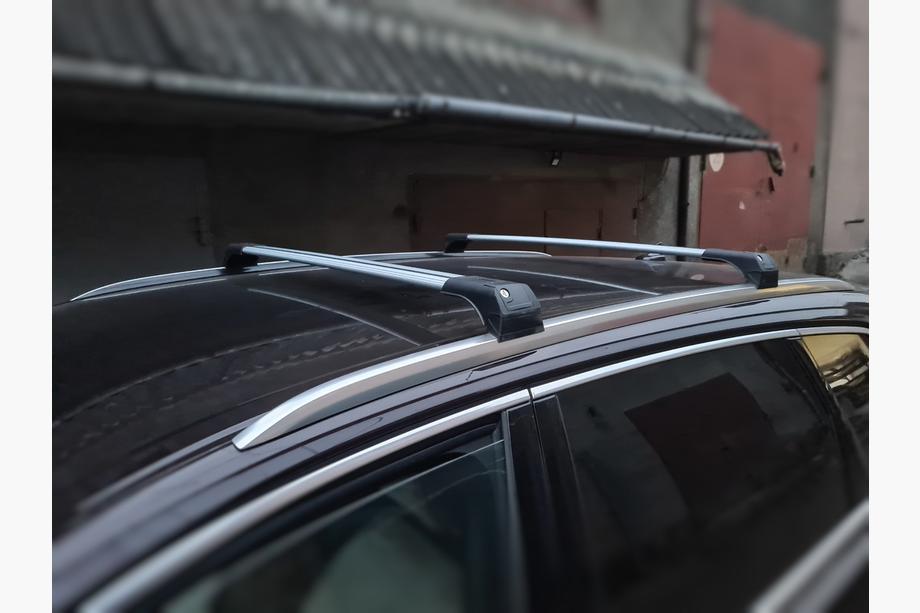 Audi Q7 2015–2026 Barre portatutto per barre longitudinali integrate Skybar (2 pz) Foto 5