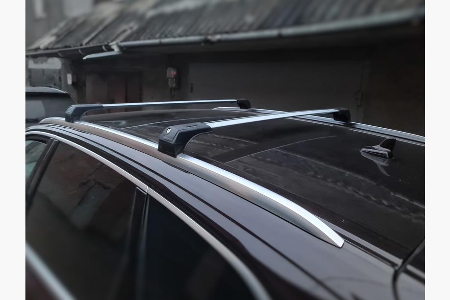 Audi Q7 2015–2026 Barre portatutto per barre longitudinali integrate Skybar (2 pz) Foto 3