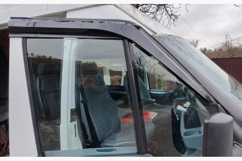 Ford Transit 2000–2014 Deflettori Finestrini (2 pz, Sunplex Sport) Image