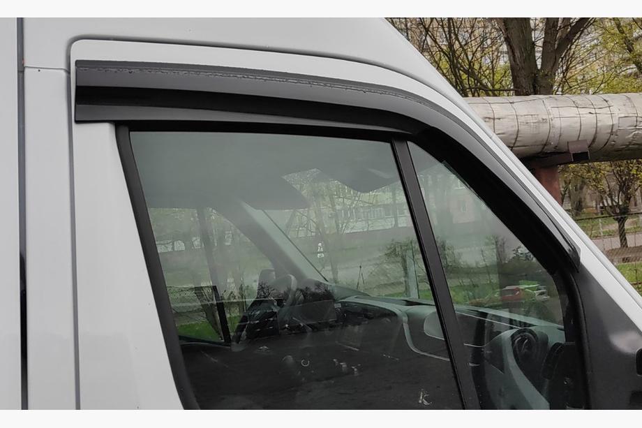 Nissan NV400 2010-2024 Deflettori Finestrini (2 pz, Sunplex Sport) Foto 4