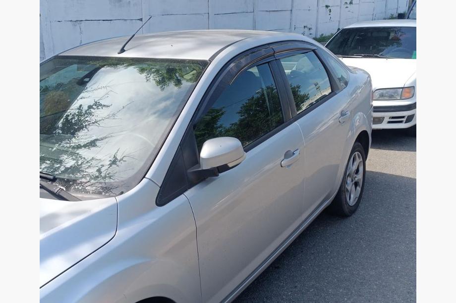 Ford Focus II 2008-2011 Deflettori Aria SD/HB (4 pz, Sunplex Sport) Image