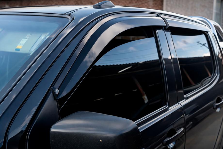 Isuzu D-Max 2019- Deflettori Finestrini (4 pz, Sunplex Sport) Foto 1