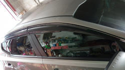 Kia Optima 2010-2016 Deflettori Finestrini (4 pz, Sunplex Sport) foto 2