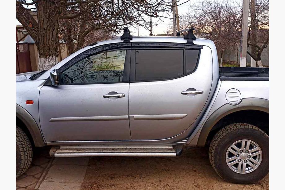 Mitsubishi L200 2006-2015 Deflettori Finestrini (4 pz, Sunplex Sport) Image