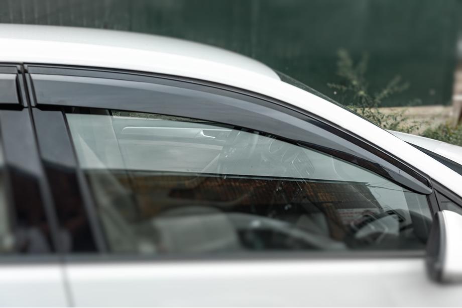 Volkswagen Golf 7/E-Golf 2012-2020 Deflettori Finestrini HB (4 pz, Sunplex Sport) Foto 4