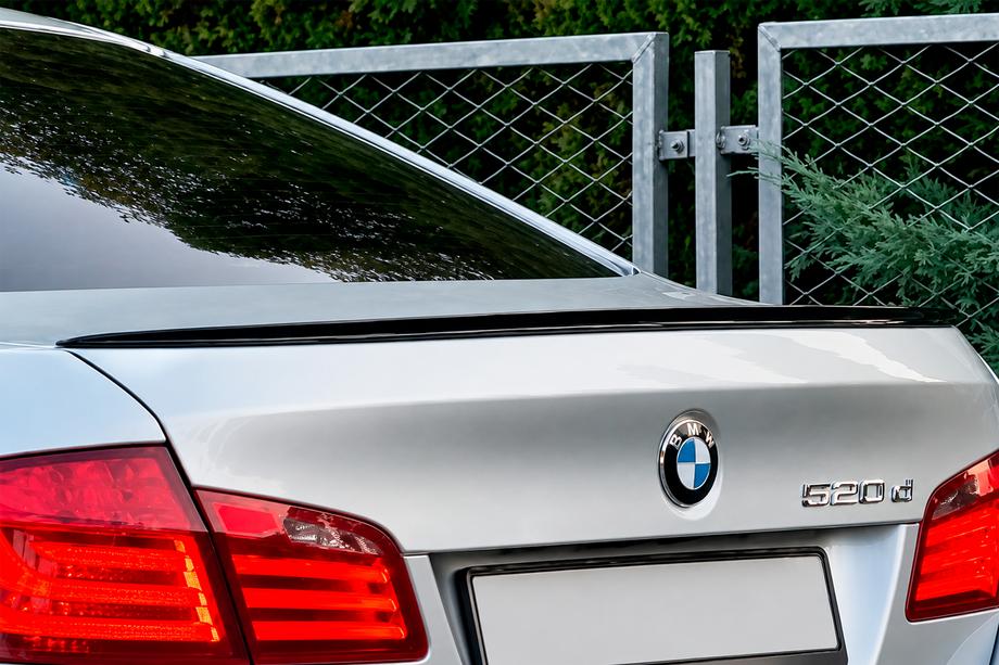 BMW 5 Series F10/F11 2010–2016 Spoiler Lip Sunplex (per F10, nero) Foto 3