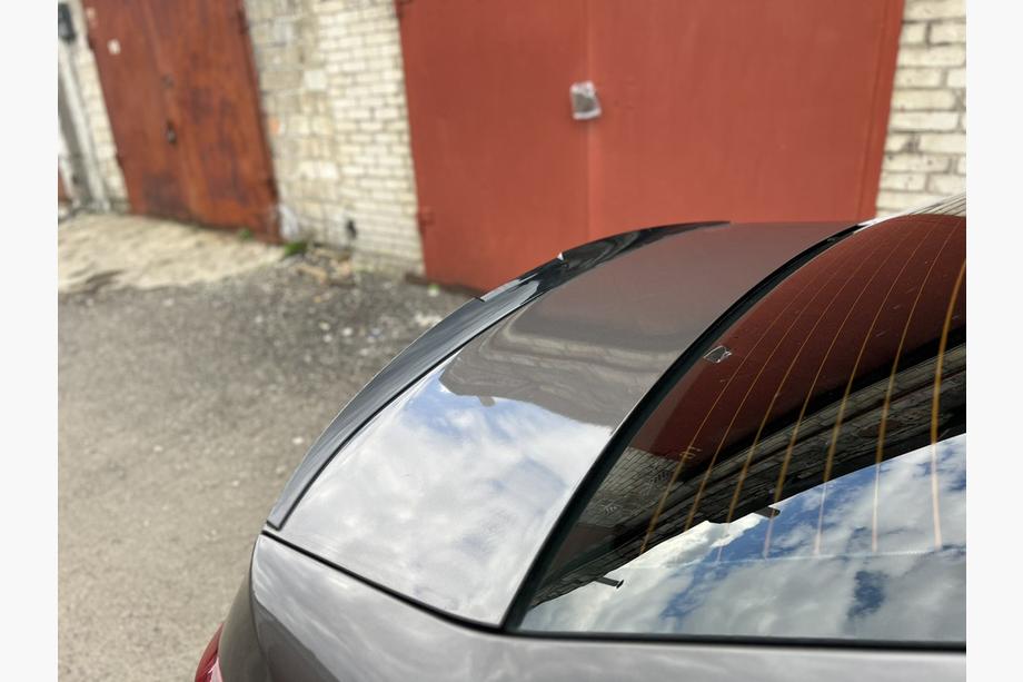 Peugeot 301 2012- Spoiler Lip (Sunplex, nero) (118,5cm x 5,5cm) Foto 1