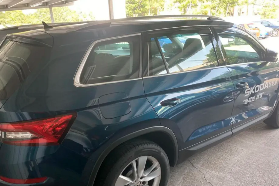 Skoda Kodiaq 2016-2023 Deflettori Finestrini (4 pz, HIC) Foto 2