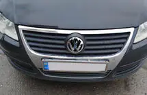 Volkswagen Passat B6 2006-2012 Emblema Anteriore V1 3C0853601C foto 1