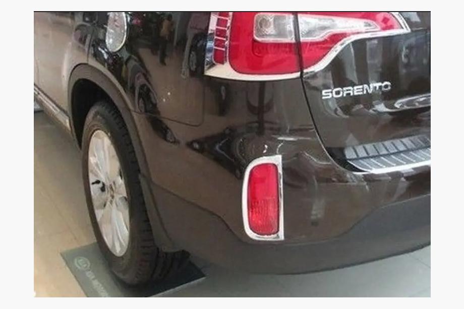 Kia Sorento II XM 2009-2014 Cornici fendinebbia posteriori 2013+ (2 pz, plastica) Image