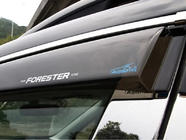 Subaru Forester 2013-2018 Deflettori Finestrini con Cromo (4 pz, Aomis) foto 1