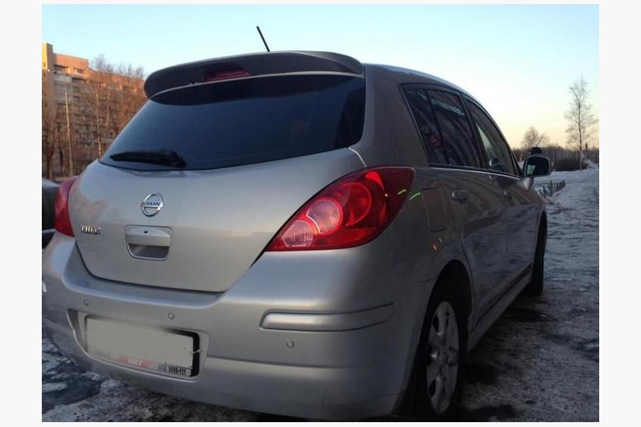 Nissan Tiida 2004-2011 Spoiler posteriore per HB Image