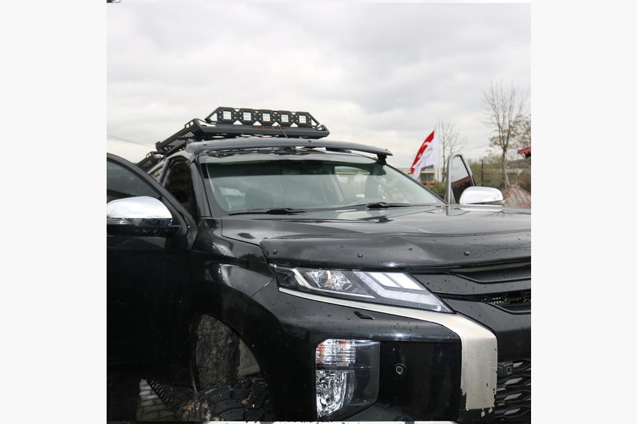 Mitsubishi L200 2015-2024 Visiera Parabrezza Foto 5