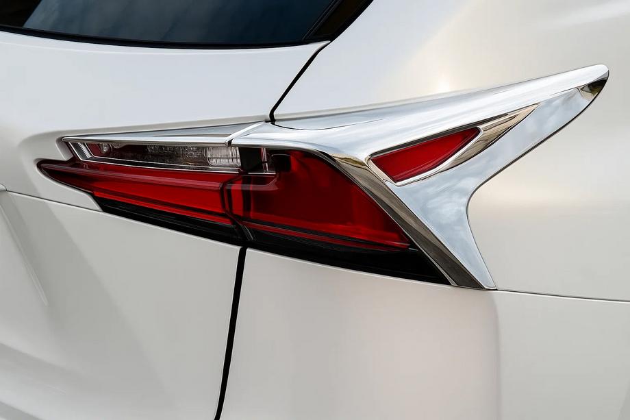 Lexus NX 2014-2021 Coperture Cromate Fanali Posteriori (2 pz, ABS) Image