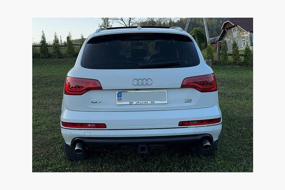 Audi Cornice targa cromata Audi (1 pz, acciaio inox) Foto 2