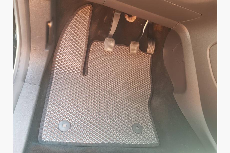 Ford C-Max/Grand C-Max 2010-2019 Tappetini EVA (neri) Image