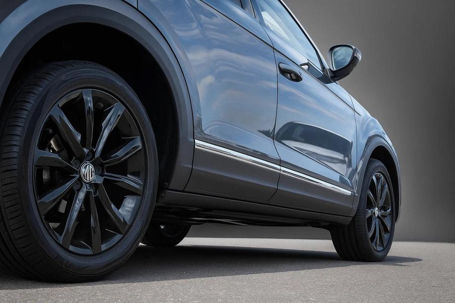 Volkswagen Tiguan 2016-2023 Modanature porta Carmos per AllSpace (4 pz, acciaio inox) Foto 1