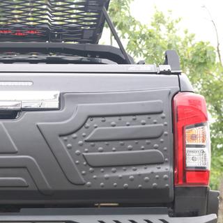 Copertura in plastica per cofano bagagliaio Mitsubishi L200 2015-2024 foto 3